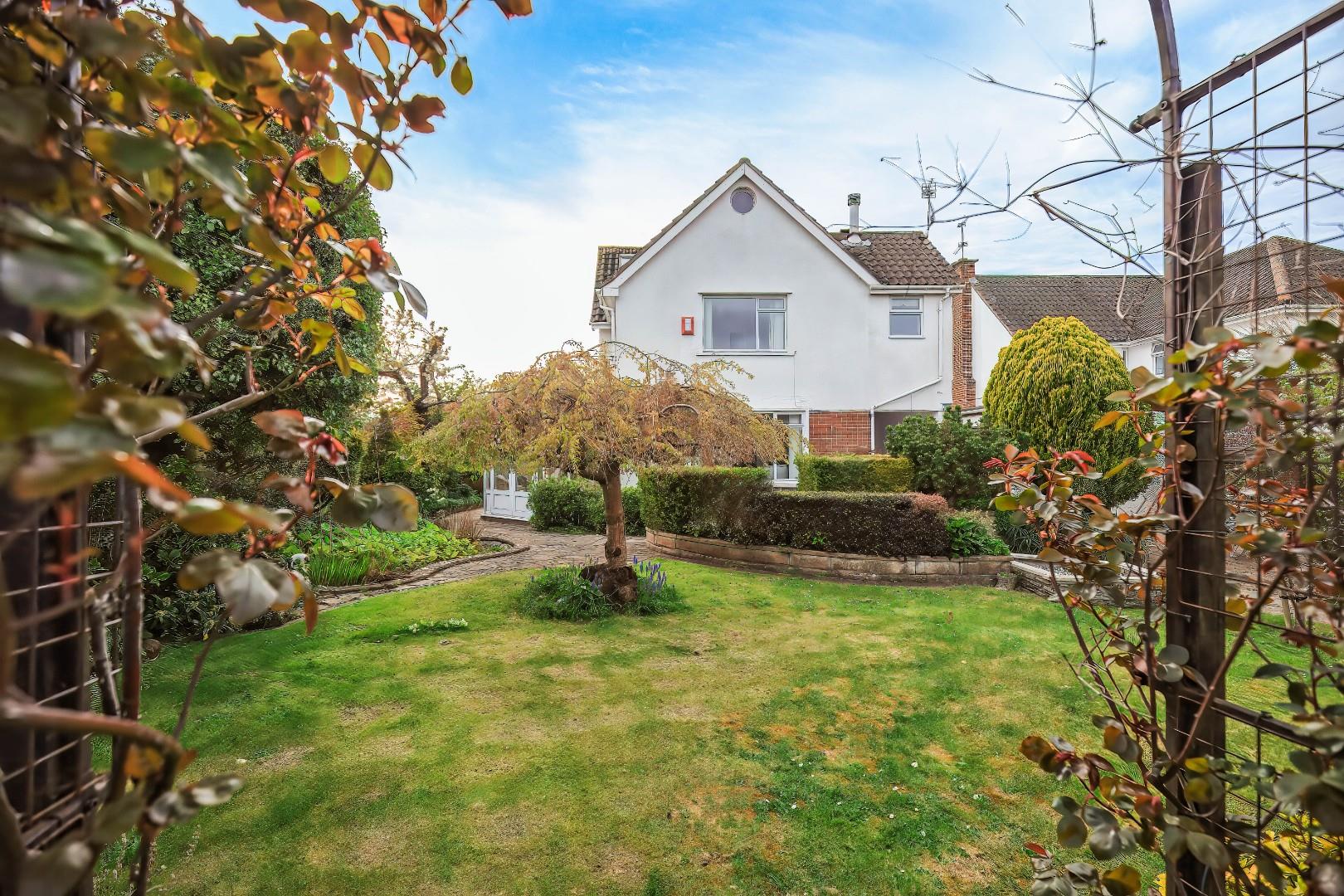 23 Knowbury Avenue, Penarth, CF64 5RX